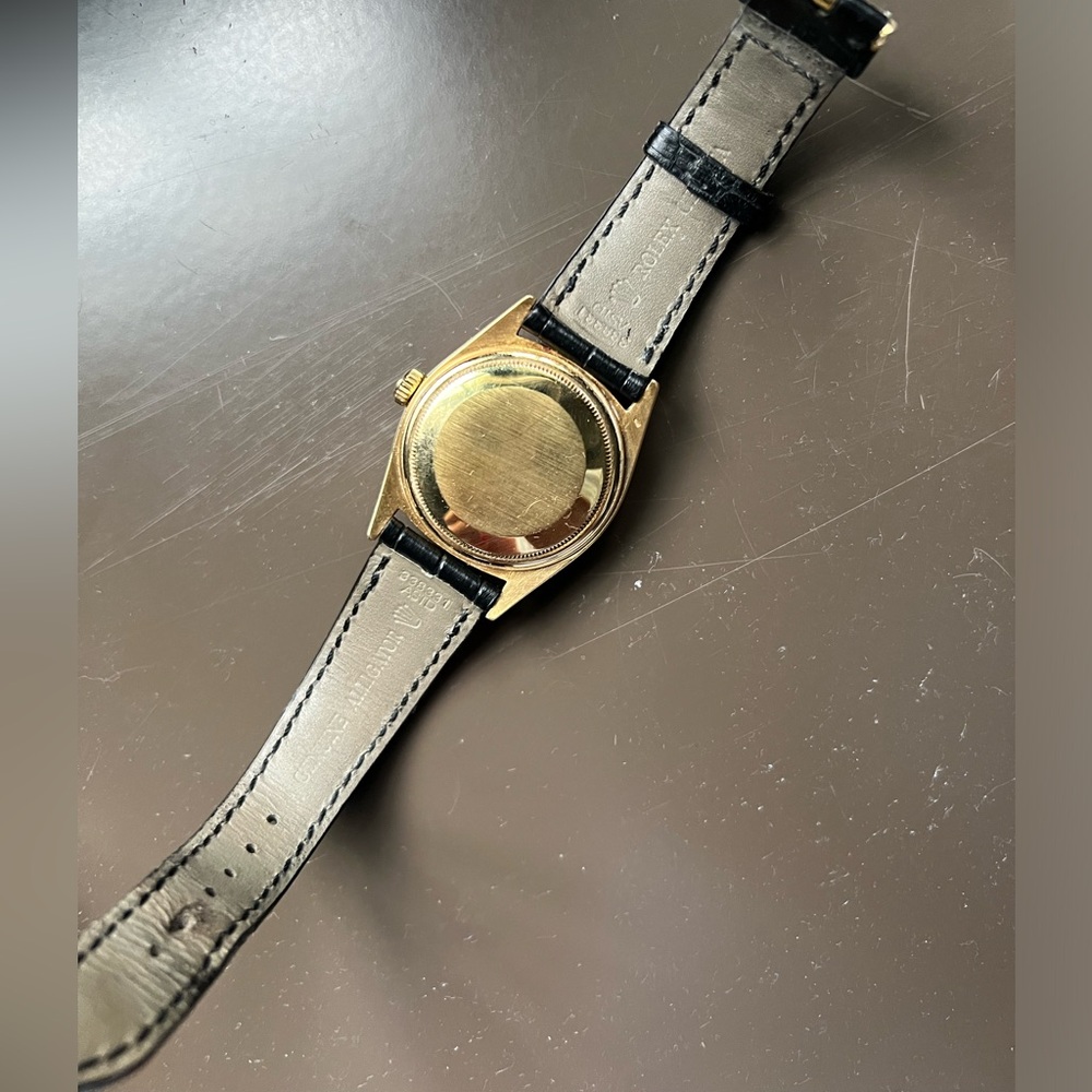 🥇Rolex🥇- Vintage Gold Faced Preowned Mens 1952 Black Alligator Strap. - Picture 3 of 5